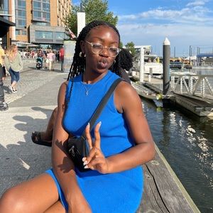 Meet your Posher, Buky